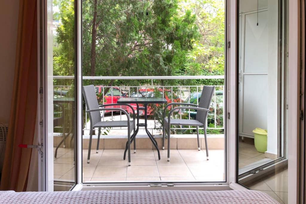 Cozy Studio Near The Beach Nea Iraklitsa Exterior photo